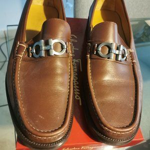 Salvatore Ferragamo Mogano Moccasins